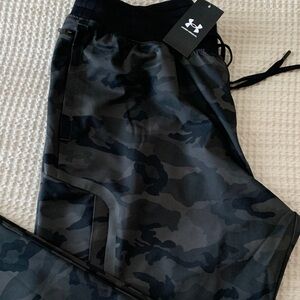 Under Armour Dark Camo Athletic Pant